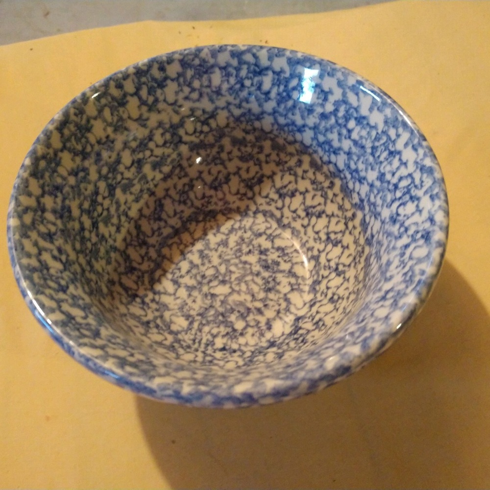 Henn Pottery - Picture 2 of 6